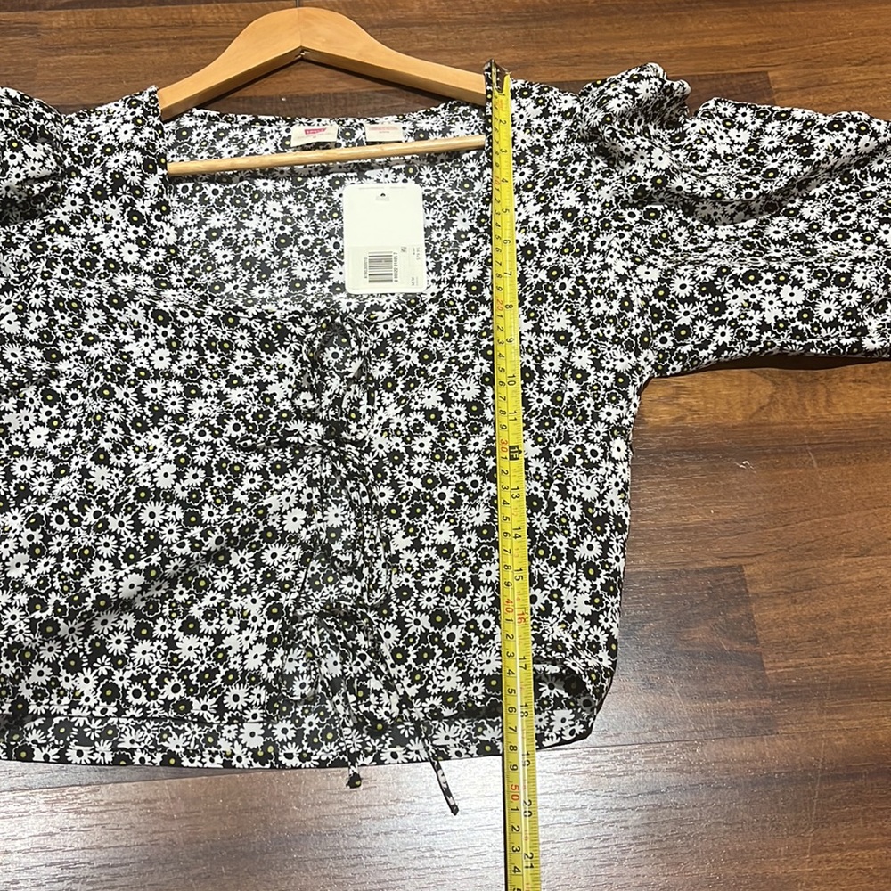 Brand new Levi’s blouse - Picture 8 of 9